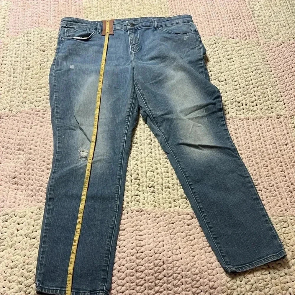 Gap skinny distressed light wash jeans - Picture 5 of 8